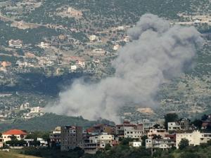 قصف إسرائيلي متواصل في جنوب لبنان واستهداف مواقع إسرائيلية بالجليلين الغربي والأعلى