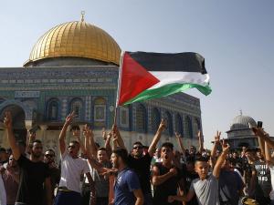القوى الوطنية في القدس تطالب المقدسيين بتكثيف التواجد عصر الأحد في باب العمود بالأقصى