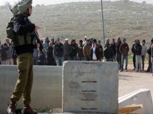 دخول العمال الفلسطينيين لإسرائيل مشروط بفحص لكورونا