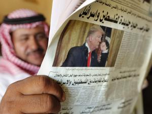 صحيفة إسرائيلية: دول عربية بينها السعودية تدعم الضم بالضفة