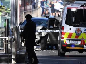 ألمانيا.. مصرع شخصين في حادث دهس على طريق للمشاة