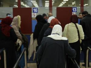مدير شرطة معبر الكرامة يُطالب المواطنين بتجنب السفر يوم الأحد القادم