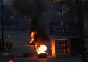 الاحتلال يعلن نجاة مستوطنين من موت محقق برام الله (شاهد)