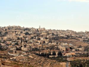قرار بهدم منزل الشاب دويات من صور باهر بالقدس