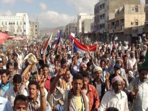 مظاهرات ضد الحوثيين 