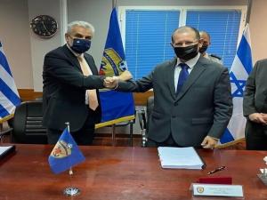 إسرائيل واليونان توقعان أكبر صفقة دفاع بينهما