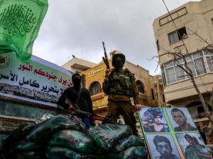 موقع عبري يتحدث عن قرب عقد صفقة تبادل بين حماس وإسرائيل