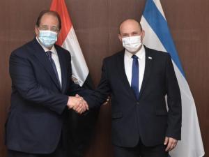 بينت يجتمع بوزير المخابرات المصري ويتلقى دعوة لزيارة القاهرة