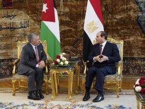 صحيفة عبرية تكشف مواقف مصر والأردن بعد الضم