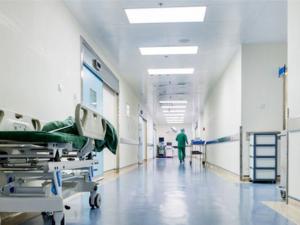 إغلاق مراكز علاج كورونا بالضفة جراء انخفاض حالات الإصابة والوفاة