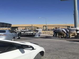 بالفيديو: الجيش الإسرائيلي يطلقون النار صوب شاب على حاجز الكونتينر