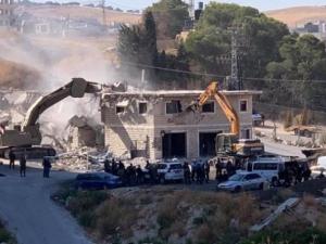 الاحتلال يهدم منزلاً في منطقة "واد الحمص" ببلدة صور باهر جنوب شرق القدس