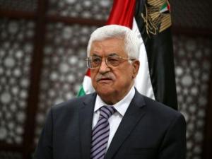 عباس يعلن الحداد وتنكيس الاعلام