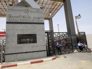 معبر رفح مفتوح لثلاثة أيام اعتبارًا من الثلاثاء