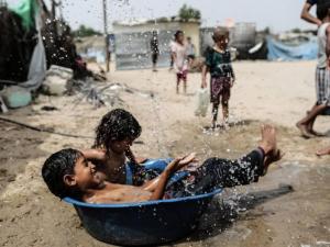 الطقس: أجواء حارة إلى شديدة الحرارة