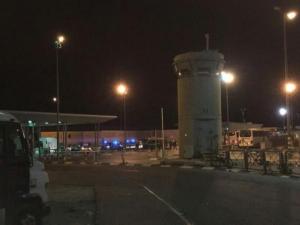 إصابة جندي بإطلاق نار على حاجز قلنديا