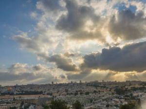الطقس: إرتفاع ملموس على درجات الحرارة اليوم وغدا