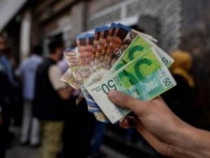 ملحم: صرف راتب كامل للموظفين بداية الشهر المقبل