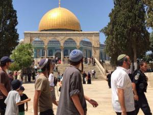 استنفار في المسجد الأقصى خشية تهديدات باقتحامه ودعوات فلسطينية لشد الراحل لمنع تدنيسه