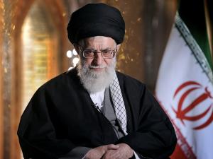 خامنئي: اليوم هو زمن الصواريخ والحوار ولكن ليس مع الجميع