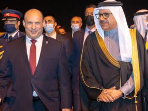 بينيت يجتمع اليوم مع ملك البحرين في المنامة