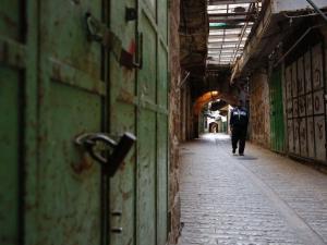 الإضراب الشامل يعم فلسطين دعمًا للقدس وغزة