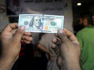 بينيت: المنحة القطرية ستصرف عبر الأمم المتحدة ولن تنقل بالحقائب