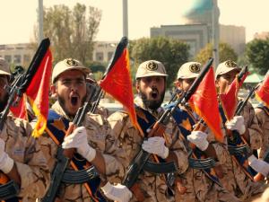 الجيش الإيراني يشكل وحدات للتدخل السريع