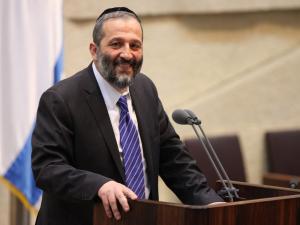 اريه درعي: سنوصي بأن يشكِّل نتنياهو الحكومة الجديدة