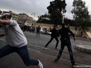 الأمن المصري يفرق مظاهرات لأنصار مرسي في القاهرة وعدة محافظات