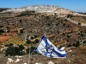 بريطانيا تتجه لفرض عقوبات أوسع على المستوطنات
