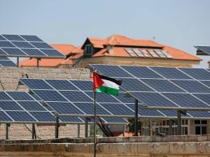 63 مليون دولار لتمويل مشاريع للطاقة في فلسطين