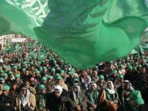 حماس: تصريحات الأحمد تؤكد رغبة السلطة بالاستمرار في الاستيلاء على القرار الفلسطيني