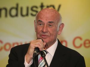 بيري: قرار الجنائية الدولية خطير ولم يكن متوقع