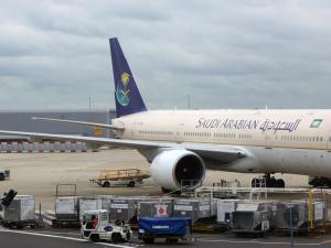 السعودية تمنع شركة طيران إيرانية من استخدام مطاراتها وأجوائها