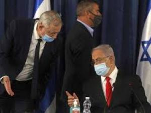 "هآرتس": نتنياهو يخطط لحل الحكومة