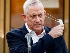 غانتس يُهدد: الأرض التي يخرج منها منفذو العمليات ستتزلزل