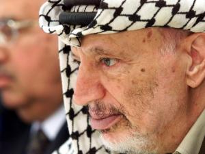 تفاصيل تنشر لأول مرة: "إسرائيل" خططت لتفجير ملعب بيروت لاغتيال عرفات