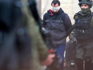 اعتقالات تطال 18 مواطنا من الضفة والقدس
