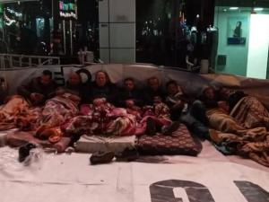 رام الله: نقل 10 محررين مضربين للمستشفى بوضع صعب