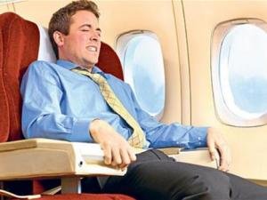 خطر جلطات الساق يرتفع أثناء الرحلات الجوية الطويلة!