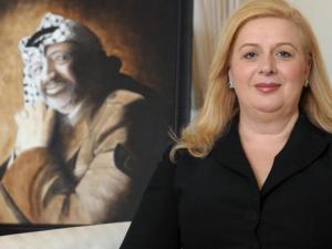 سهى عرفات تطالب محمد اشتية بالاستقالة بعد اغتيال المناضل نزار بنات
