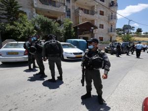 شهيد برصاص الاحتلال في قرية بير نبالا شمال غرب القدس وإصابة زوجته