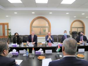 الشيخ يلتقي المبعوث الأمريكي هادي عمرو في رام الله.. ماذا بحثا؟