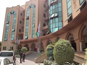 أزمة الجامعة الإسلامية... إلى أين؟!