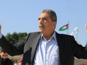 صحيفة عبرية: عباس يصفي حسابه مع الطيراوي