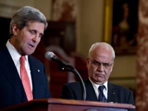 كيري وعريقات