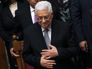 الرئيس عباس يصل اسطنبول
