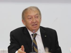 وزير الاقتصاد: عدم رفع أسعار المحروقات كلف الحكومة 100 مليون شيكل