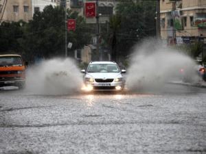  منخفض جوي بارد ورياح وأمطار غزيرة